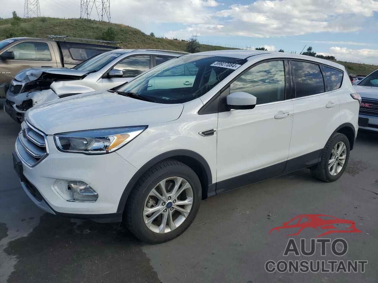 FORD ESCAPE 2017 - 1FMCU9GD7HUB08274