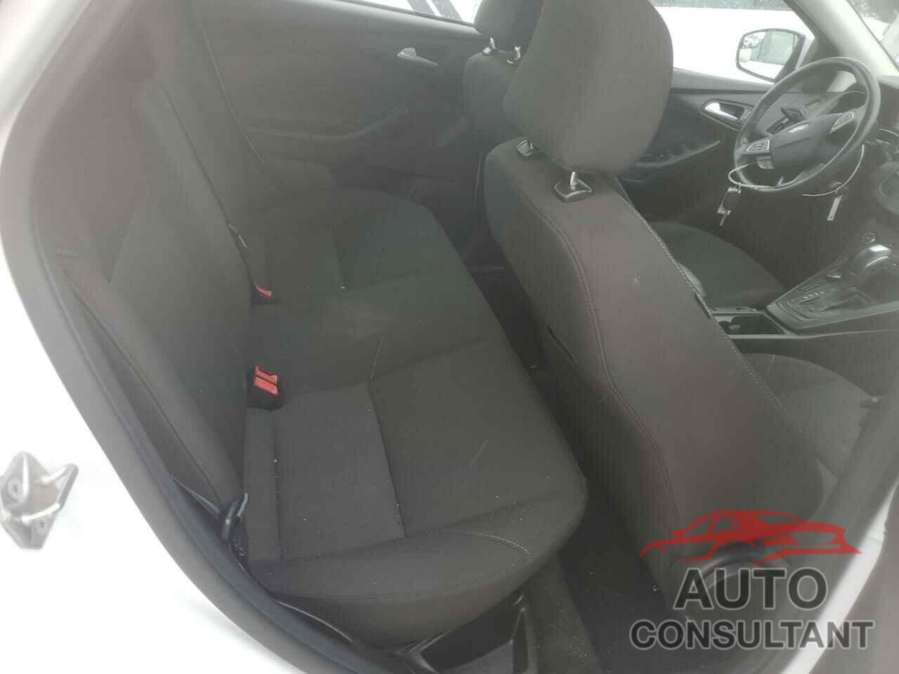 FORD FOCUS 2016 - 1FADP3F27GL397700