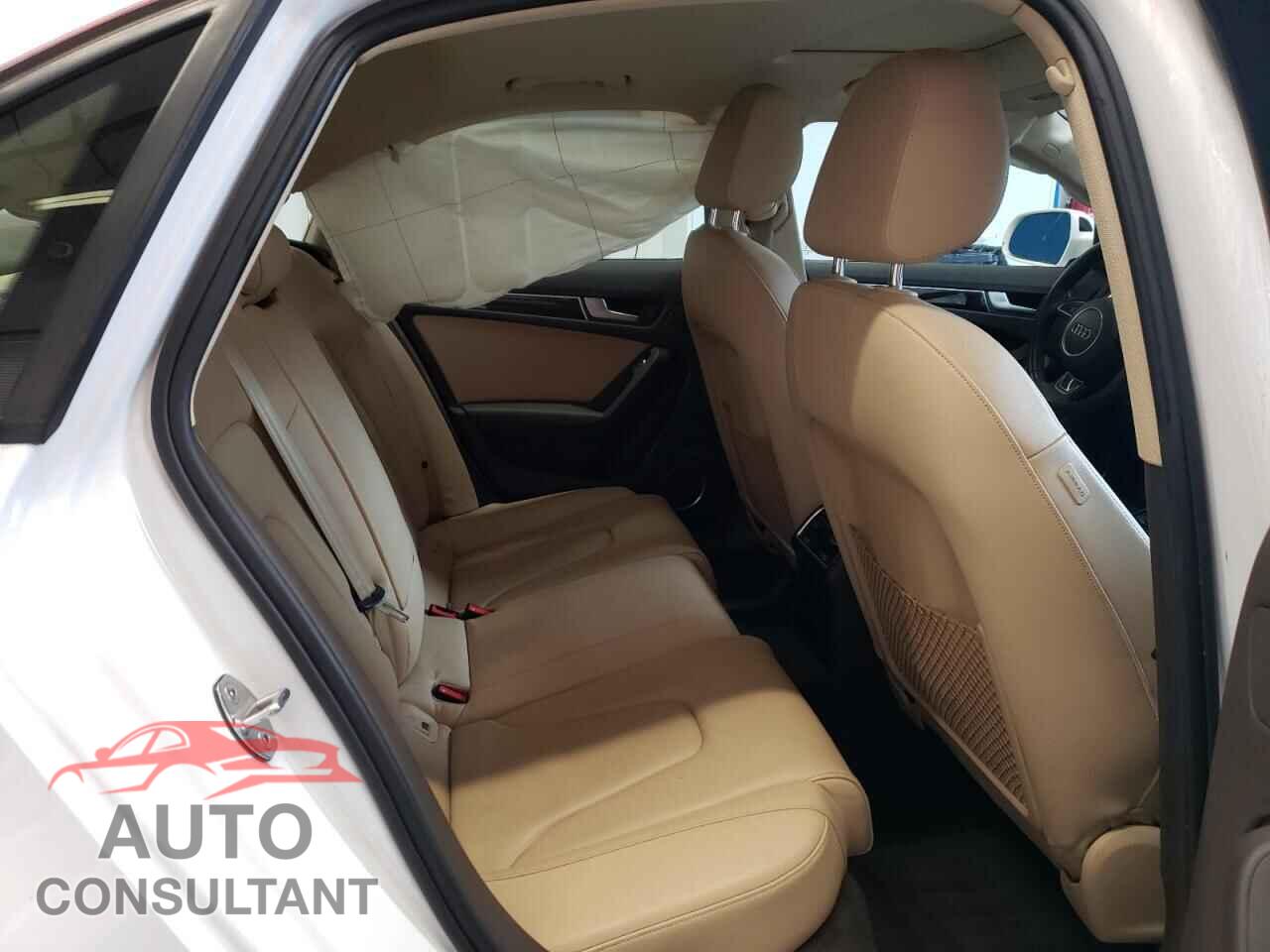 AUDI A4 2015 - WAUFFAFL6FN004983
