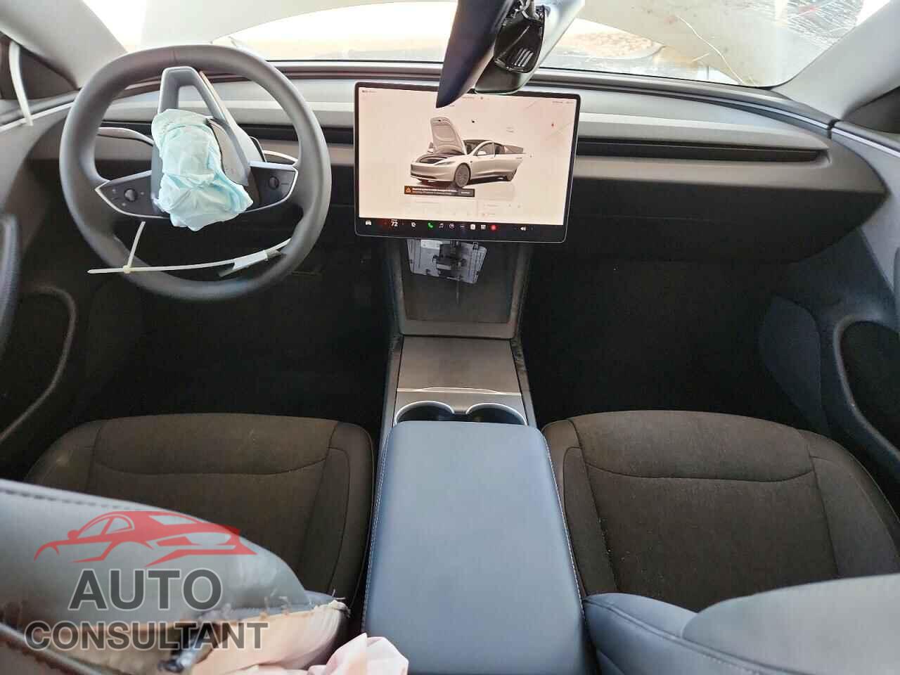 TESLA MODEL 3 2025 - 5YJ3E1EA2SF131859