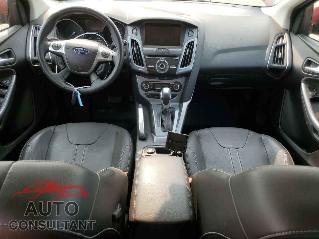 FORD FOCUS 2012 - 1FAHP3N26CL283099
