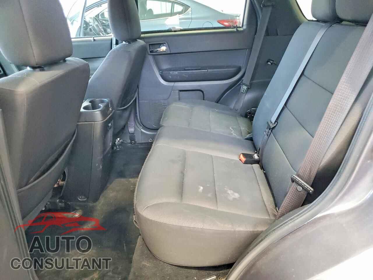 FORD ESCAPE 2011 - 1FMCU9DG5BKA86471