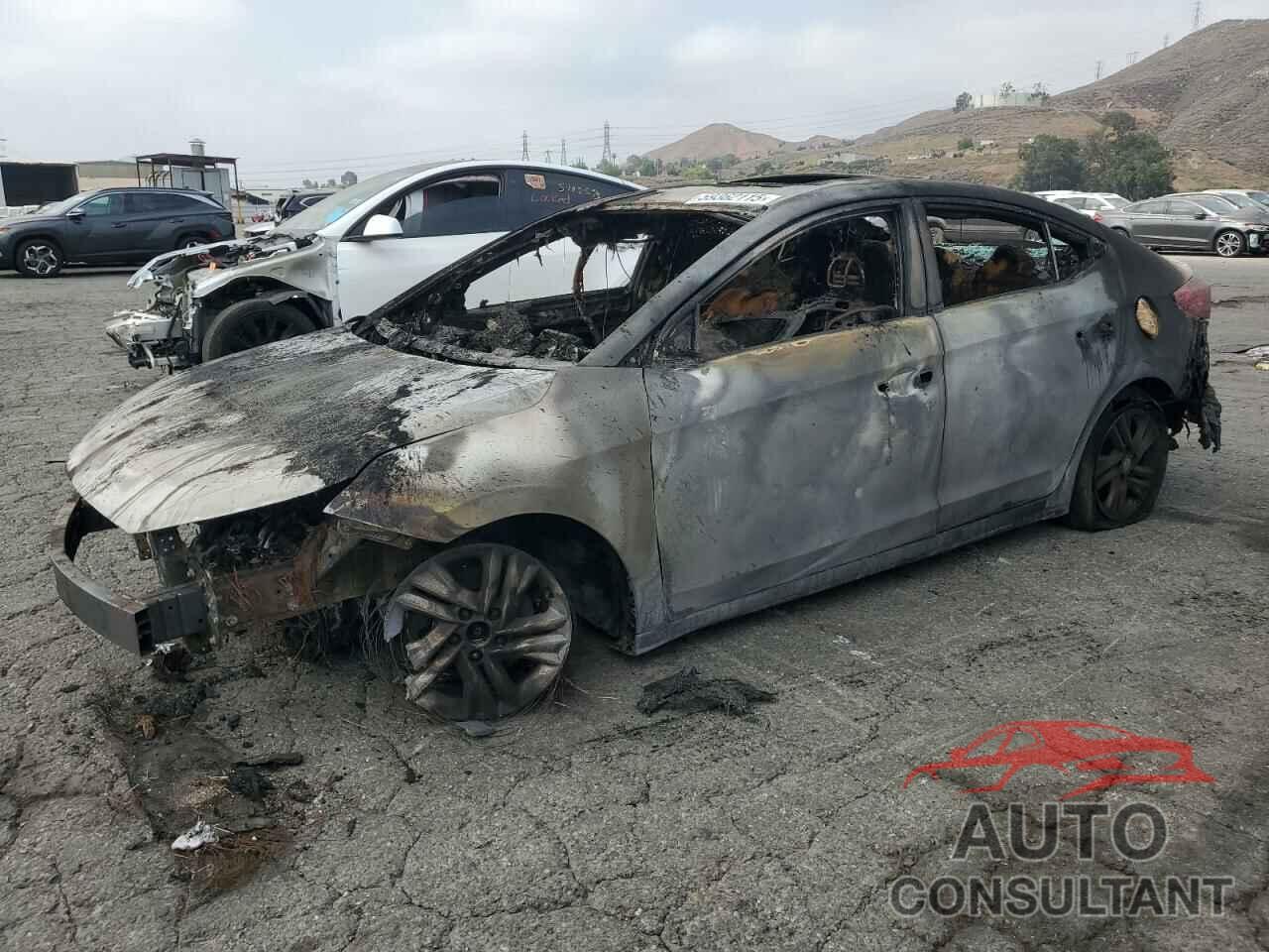HYUNDAI ELANTRA 2019 - 5NPD84LFXKH454859