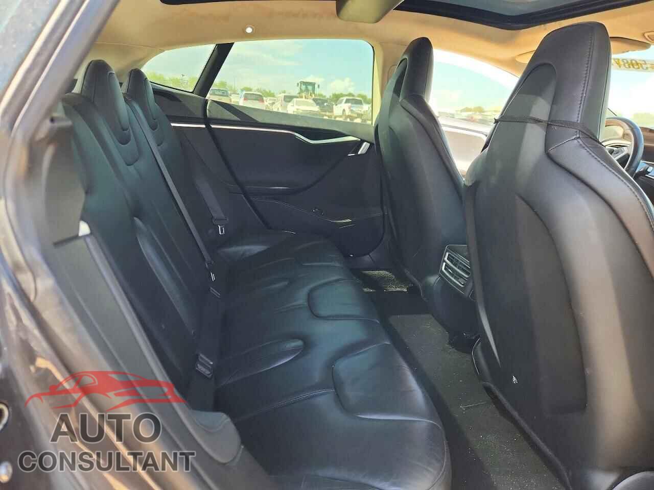 TESLA MODEL S 2014 - 5YJSA1H16EFP53355