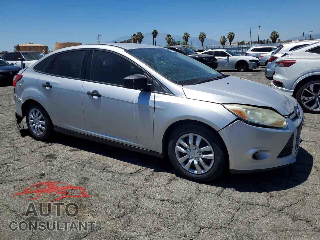 FORD FOCUS 2013 - 1FADP3E23DL374413