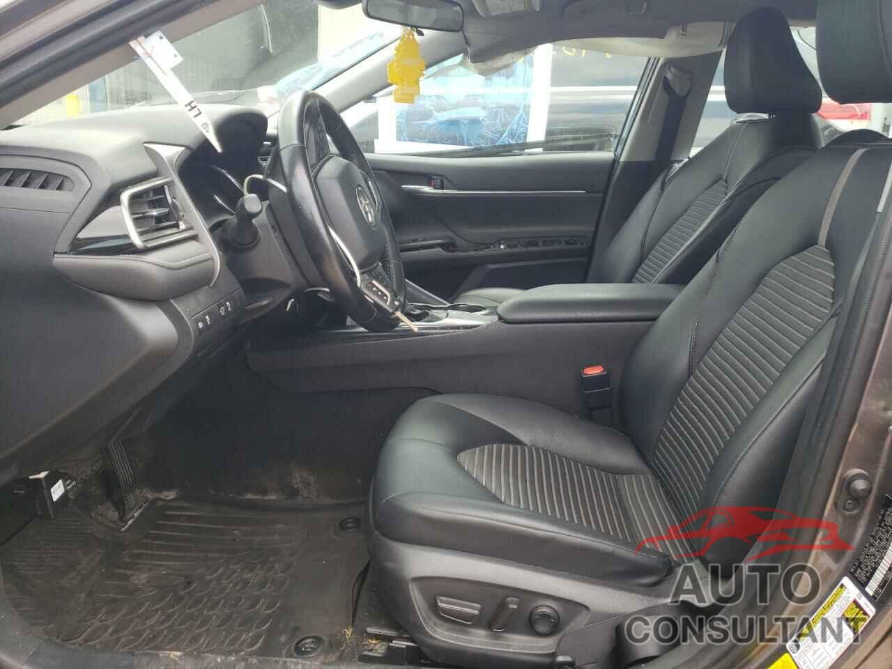 TOYOTA CAMRY 2020 - 4T1G11AK6LU892961
