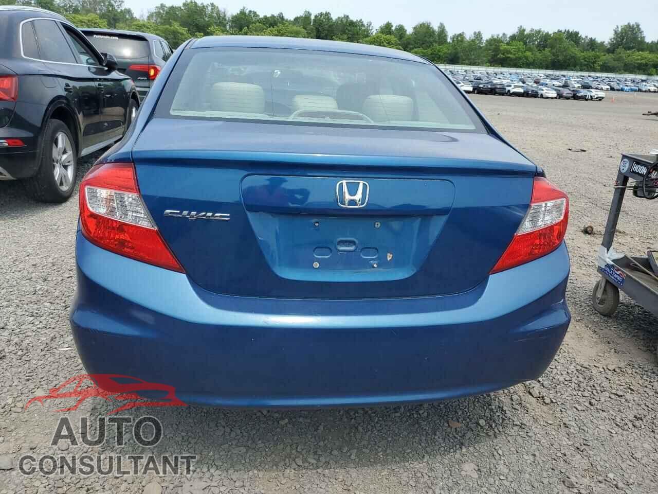 HONDA CIVIC 2012 - 2HGFB2F51CH550070