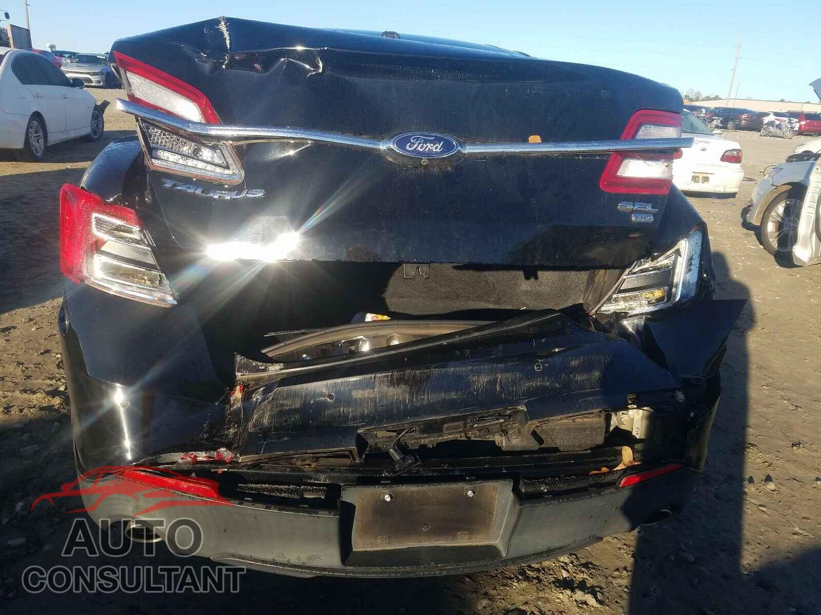 FORD TAURUS 2017 - 1FAHP2H80HG105716