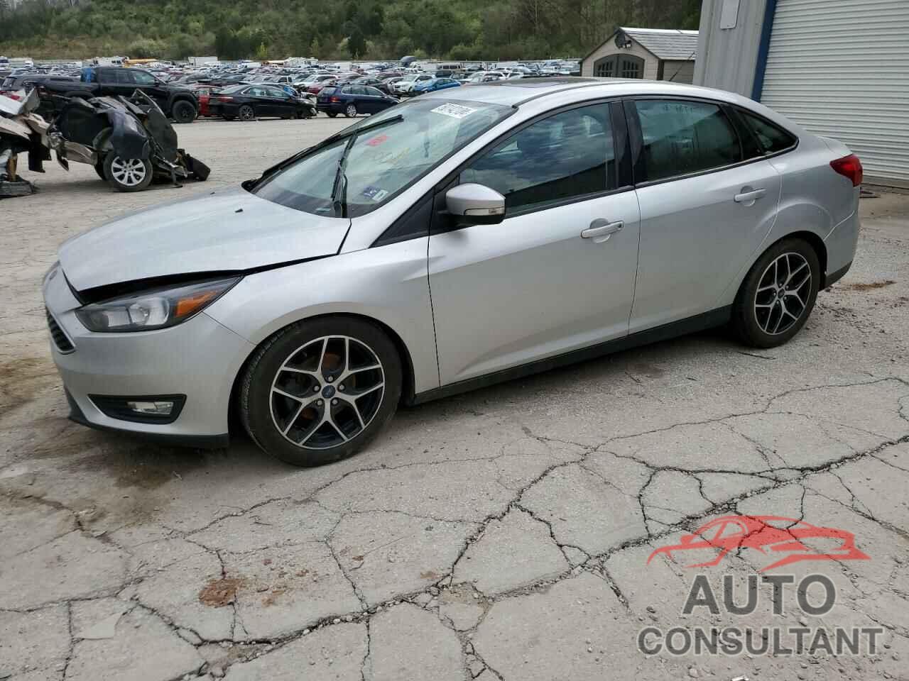 FORD FOCUS 2018 - 1FADP3H24JL261805