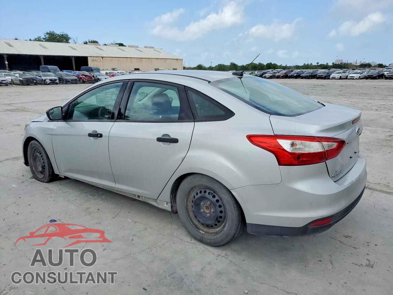 FORD FOCUS 2014 - 1FADP3E23EL321003