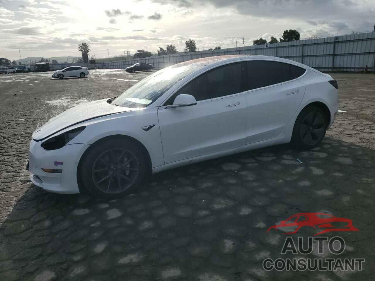 TESLA MODEL 3 2018 - 5YJ3E1EB1JF093869