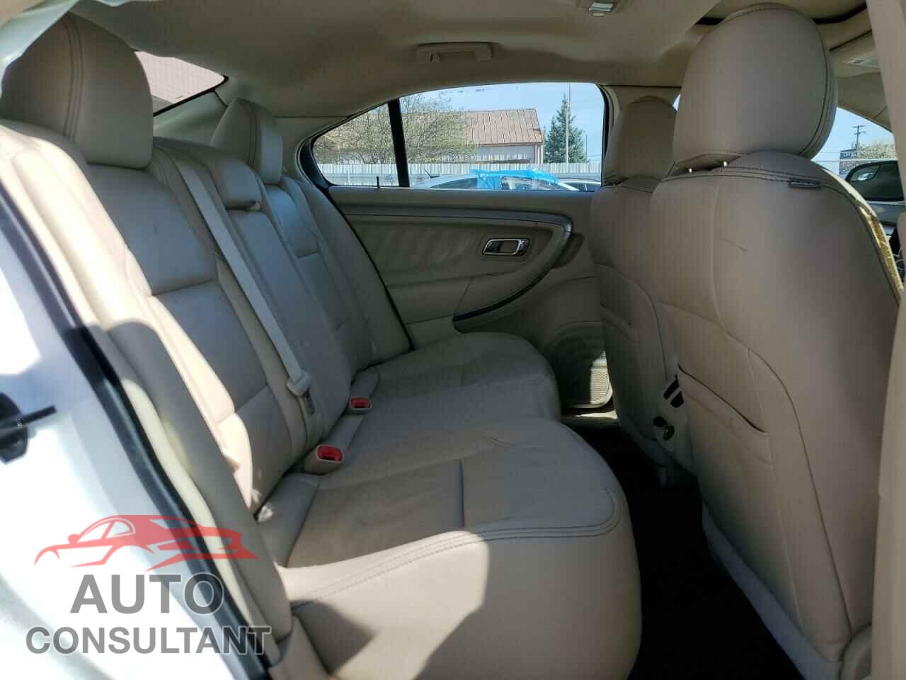 FORD TAURUS 2016 - 1FAHP2E81GG106926