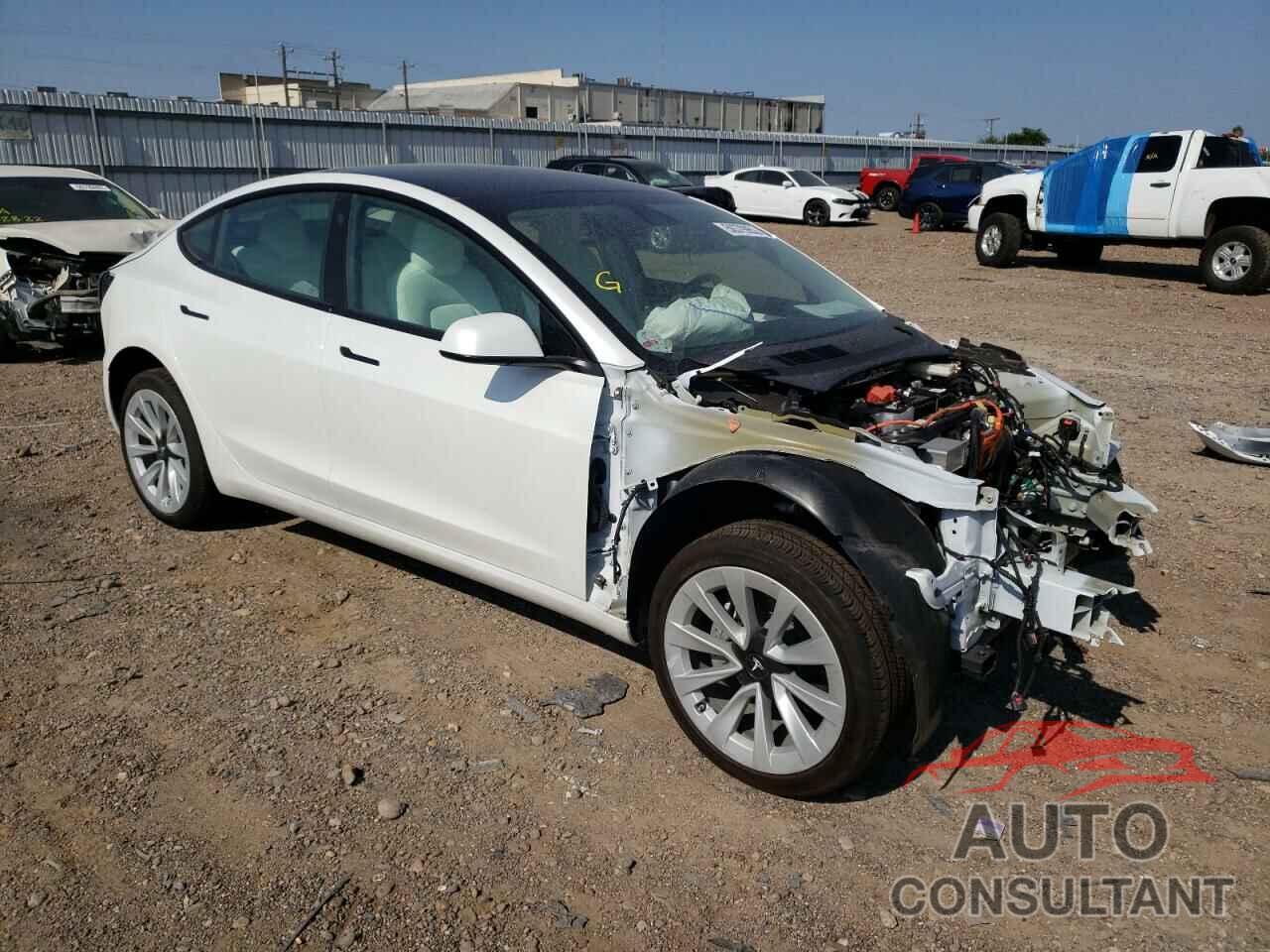 TESLA MODEL 3 2022 - 5YJ3E1EAXNF135243