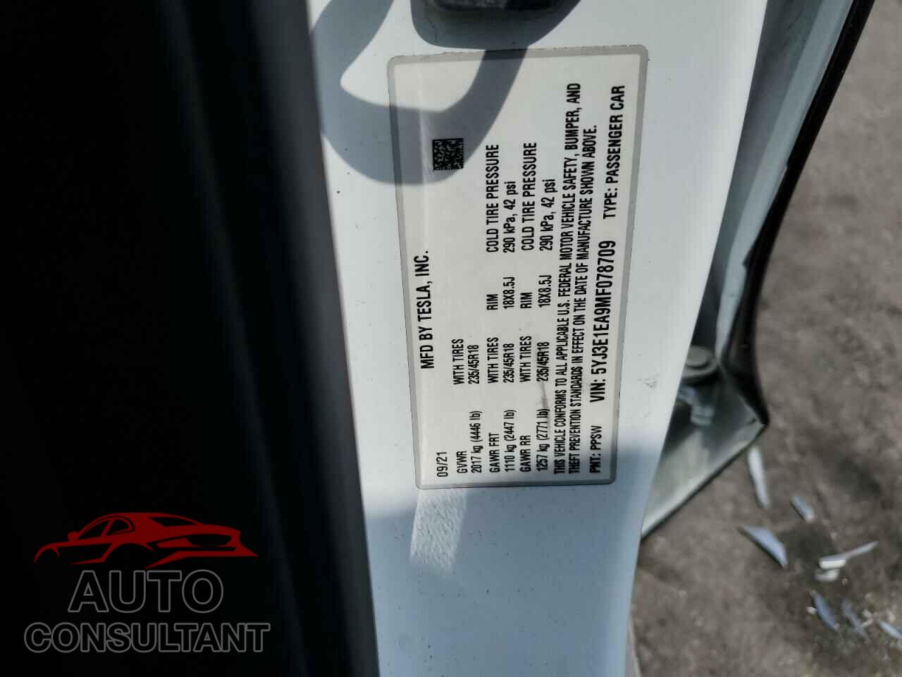 TESLA MODEL 3 2021 - 5YJ3E1EA9MF078709