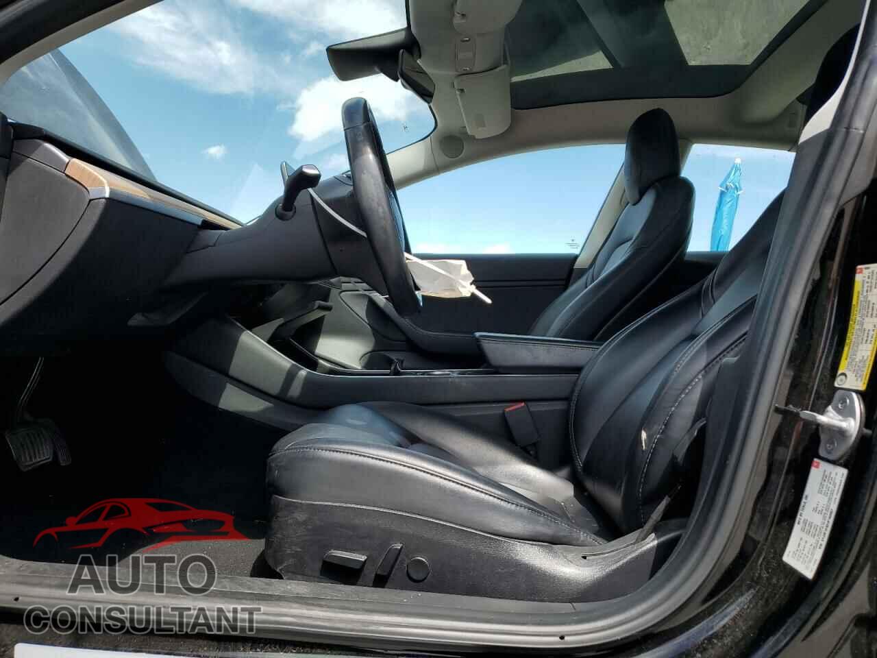 TESLA MODEL 3 2018 - 5YJ3E1EA2JF165587