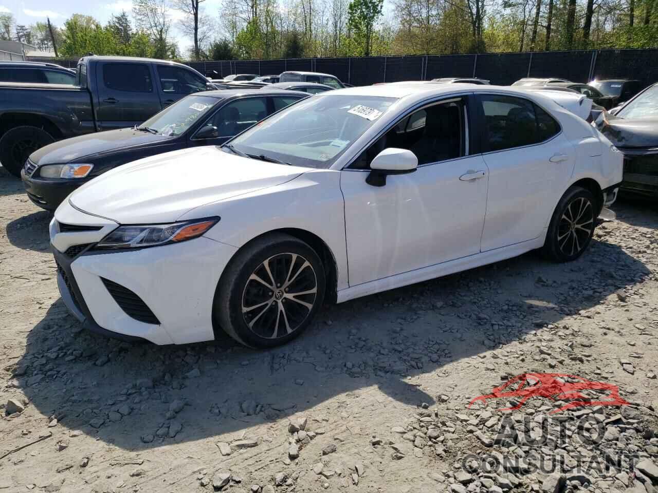 TOYOTA CAMRY 2020 - 4T1G11AKXLU504128