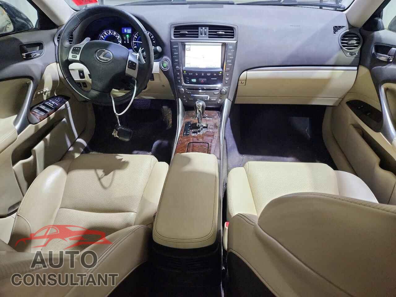 LEXUS IS 2012 - JTHCF5C26C5055645