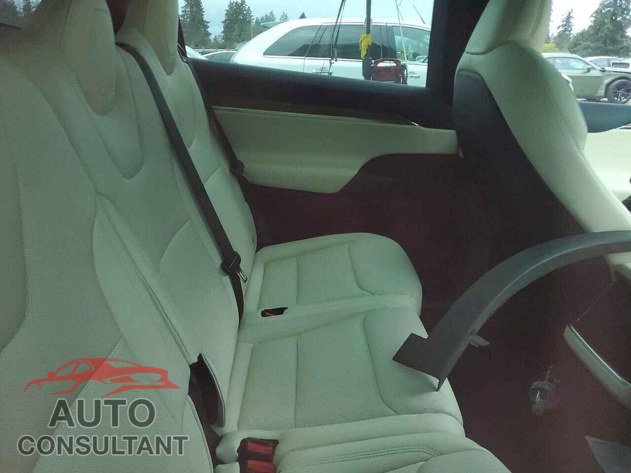 TESLA MODEL X 2025 - 7SAXCDE55SF469965