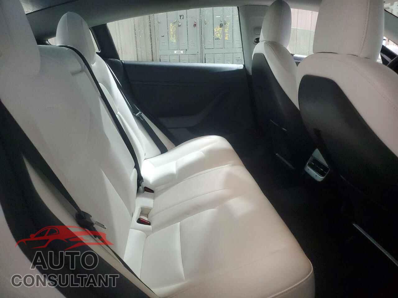 TESLA MODEL 3 2021 - 5YJ3E1EA2MF084979