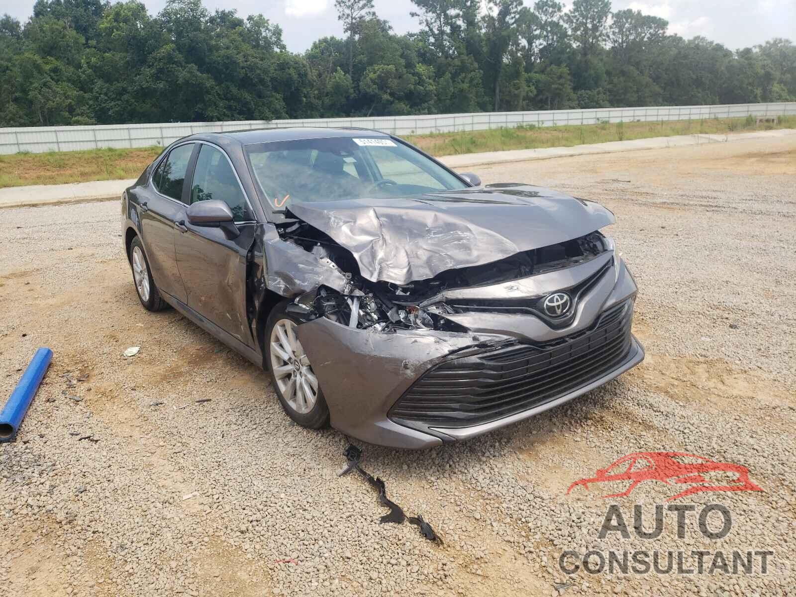 TOYOTA CAMRY 2018 - 4T1B11HK4JU521360