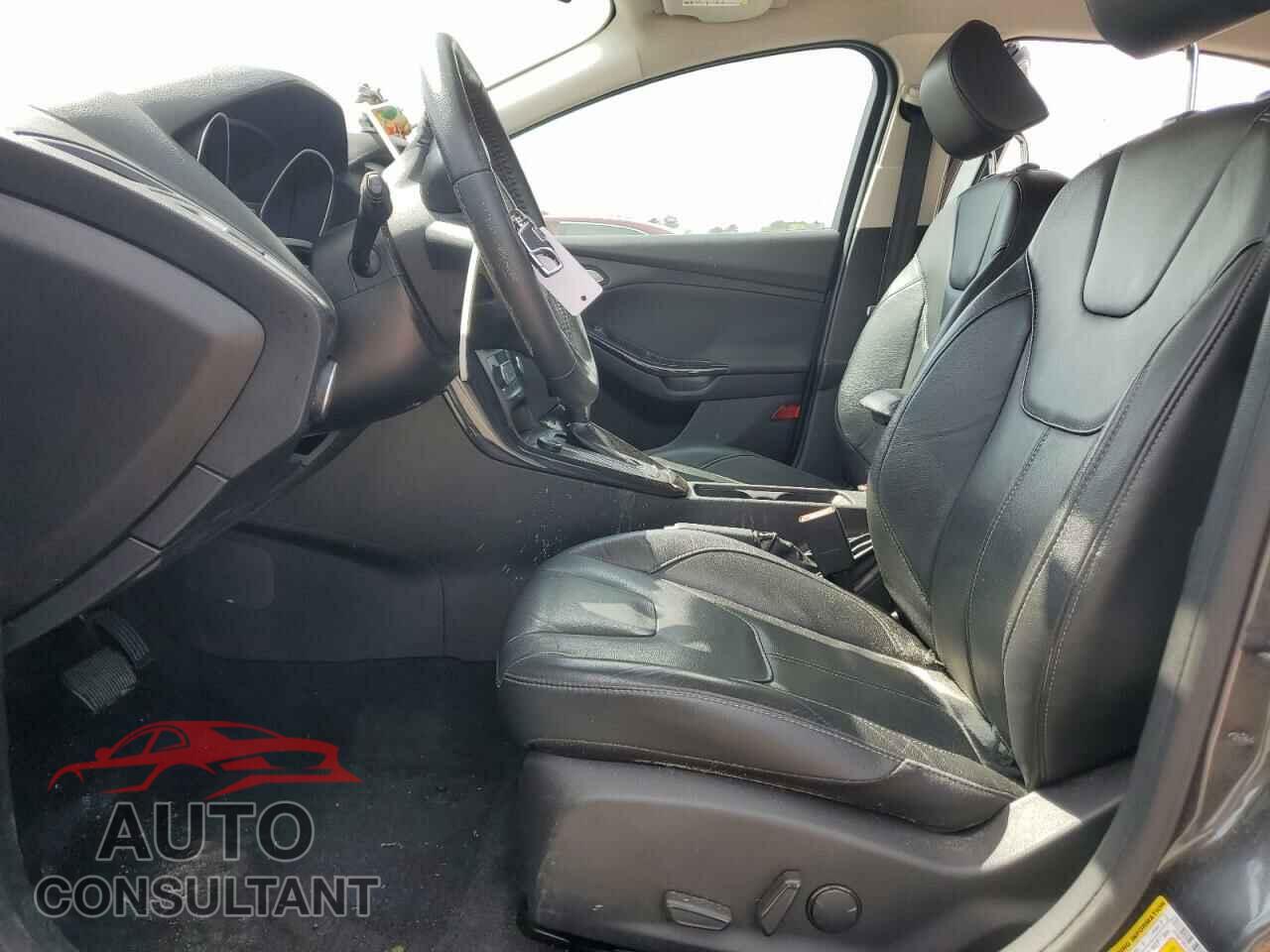 FORD FOCUS 2016 - 1FADP3N27GL201482
