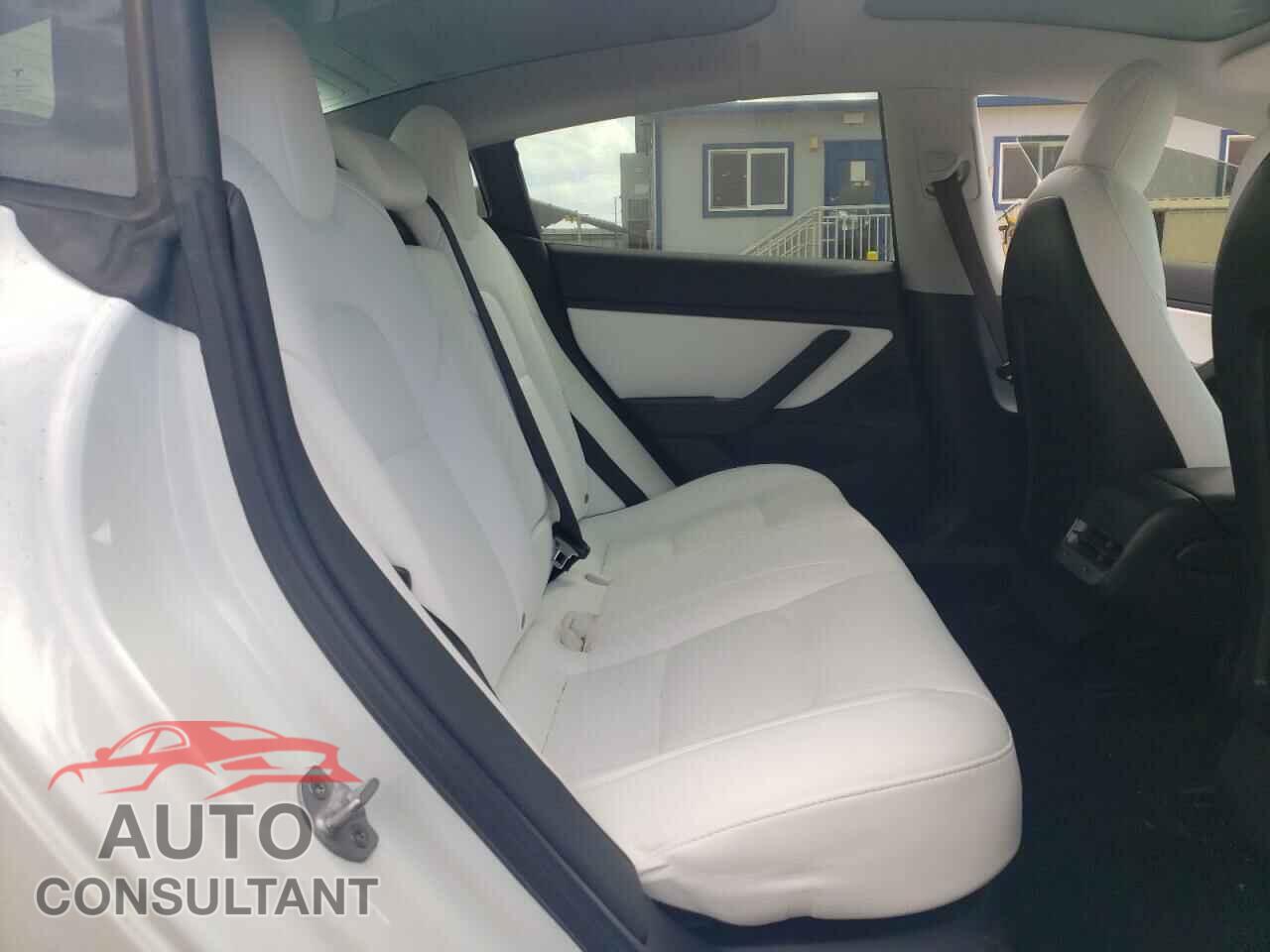 TESLA MODEL 3 2019 - 5YJ3E1EA9KF332853
