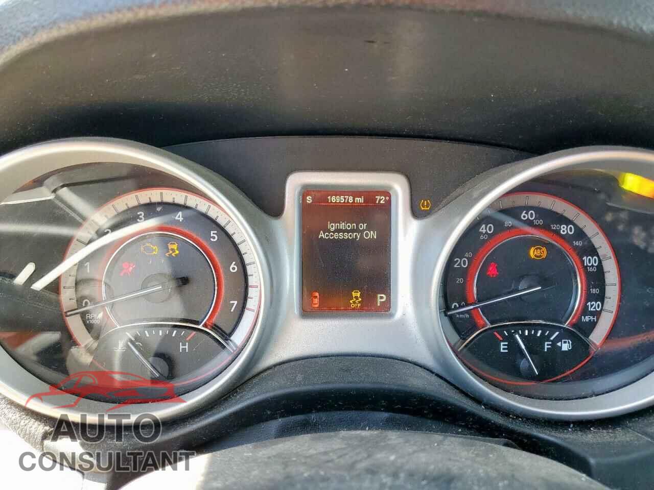 DODGE JOURNEY 2015 - 3C4PDCBG8FT564201