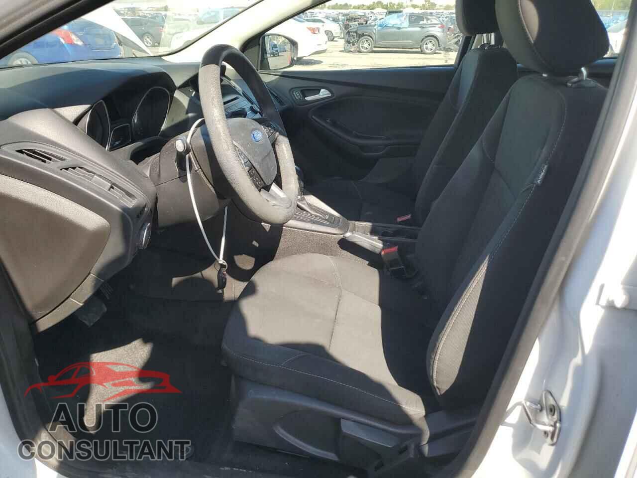 FORD FOCUS 2016 - 1FADP3F26GL387935