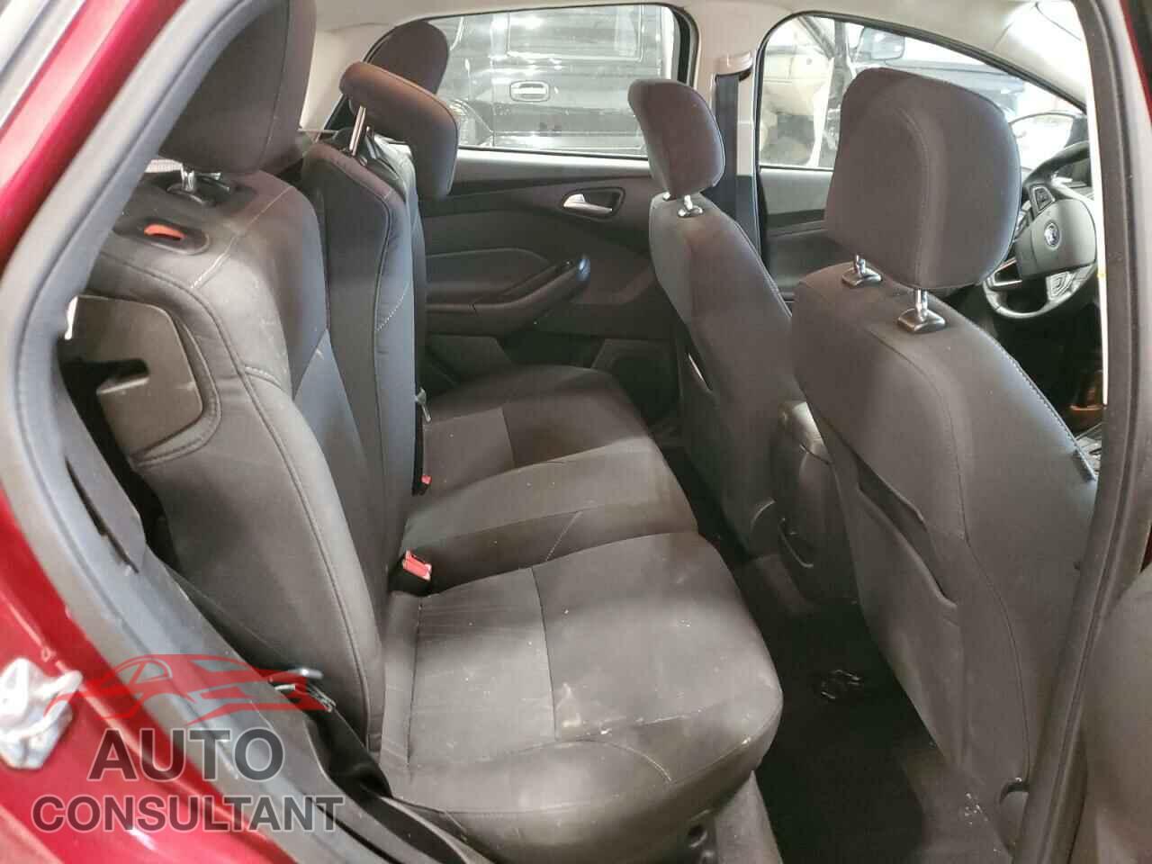 FORD FOCUS 2017 - 1FADP3K2XHL213227