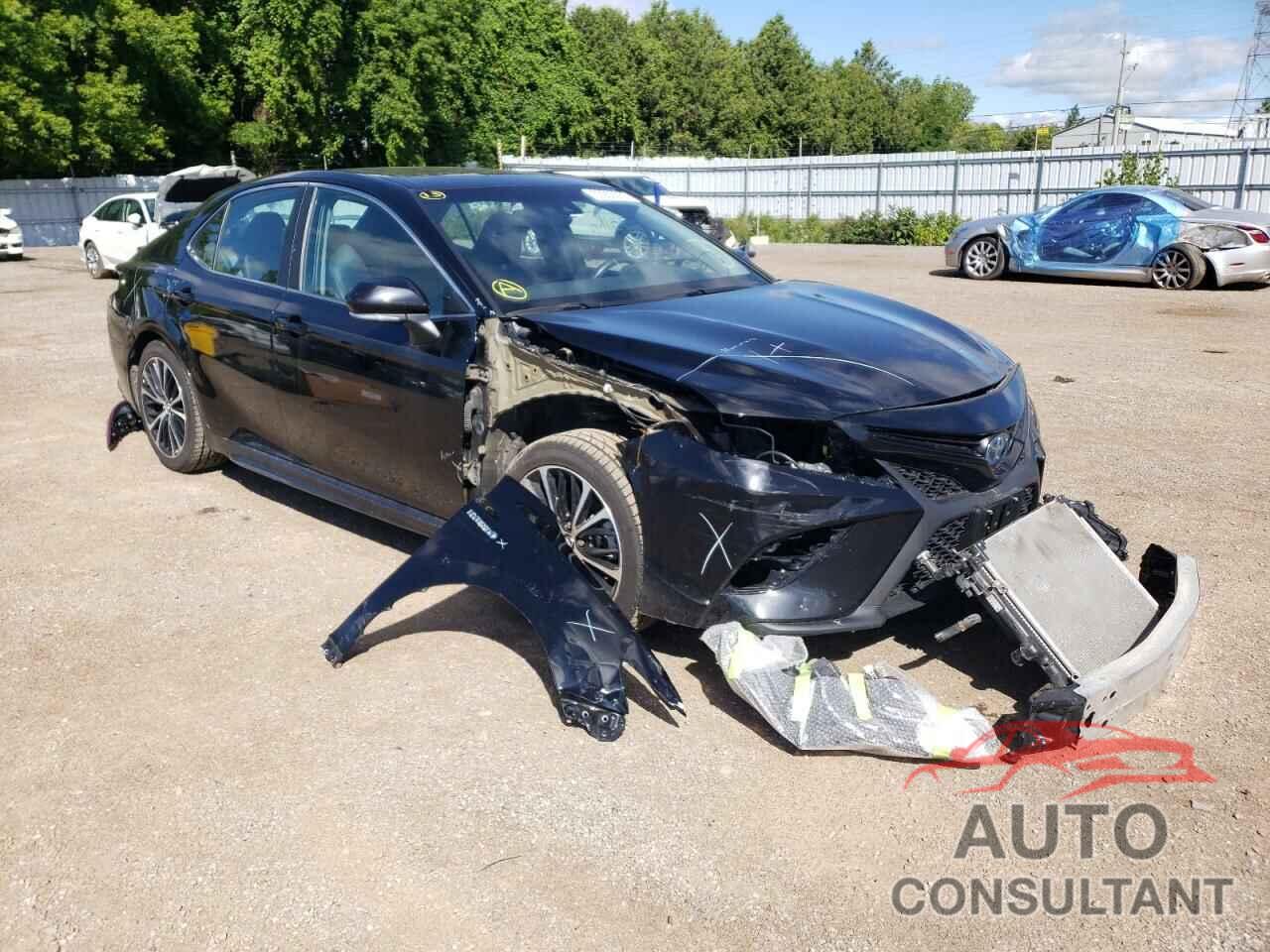 TOYOTA CAMRY 2018 - 4T1B21HK8JU008027