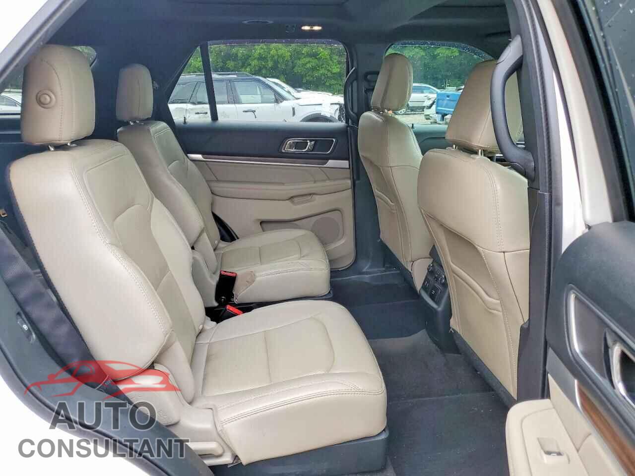 FORD EXPLORER 2018 - 1FM5K7F8XJGB74541