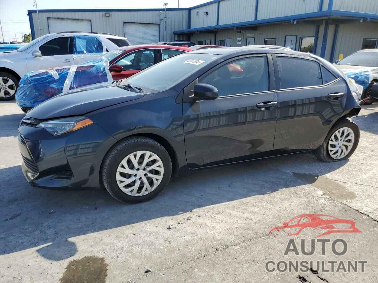 TOYOTA COROLLA 2018 - 5YFBURHE9JP764499
