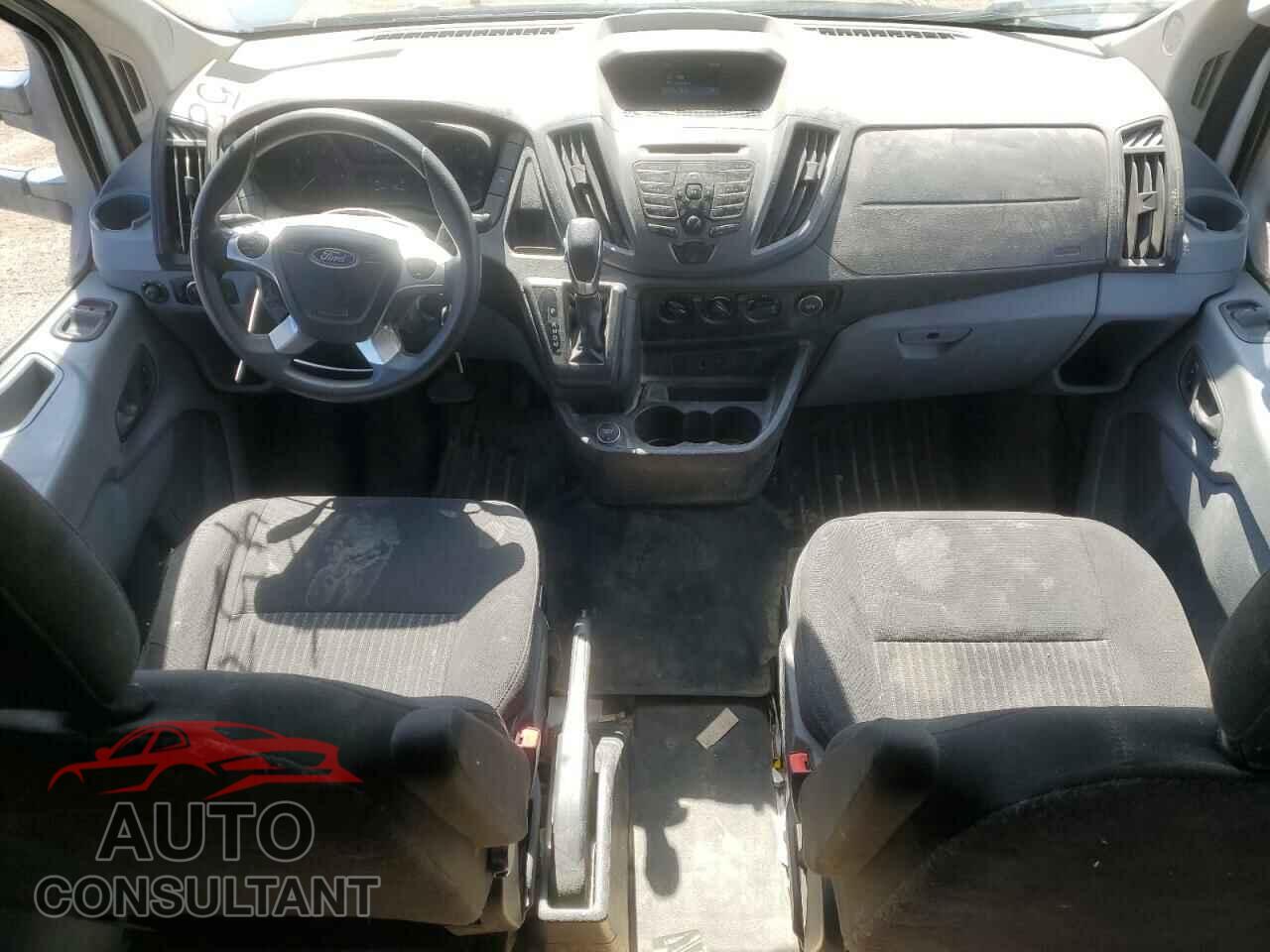 FORD TRANSIT 2018 - 1FTYR2XG0JKA27406