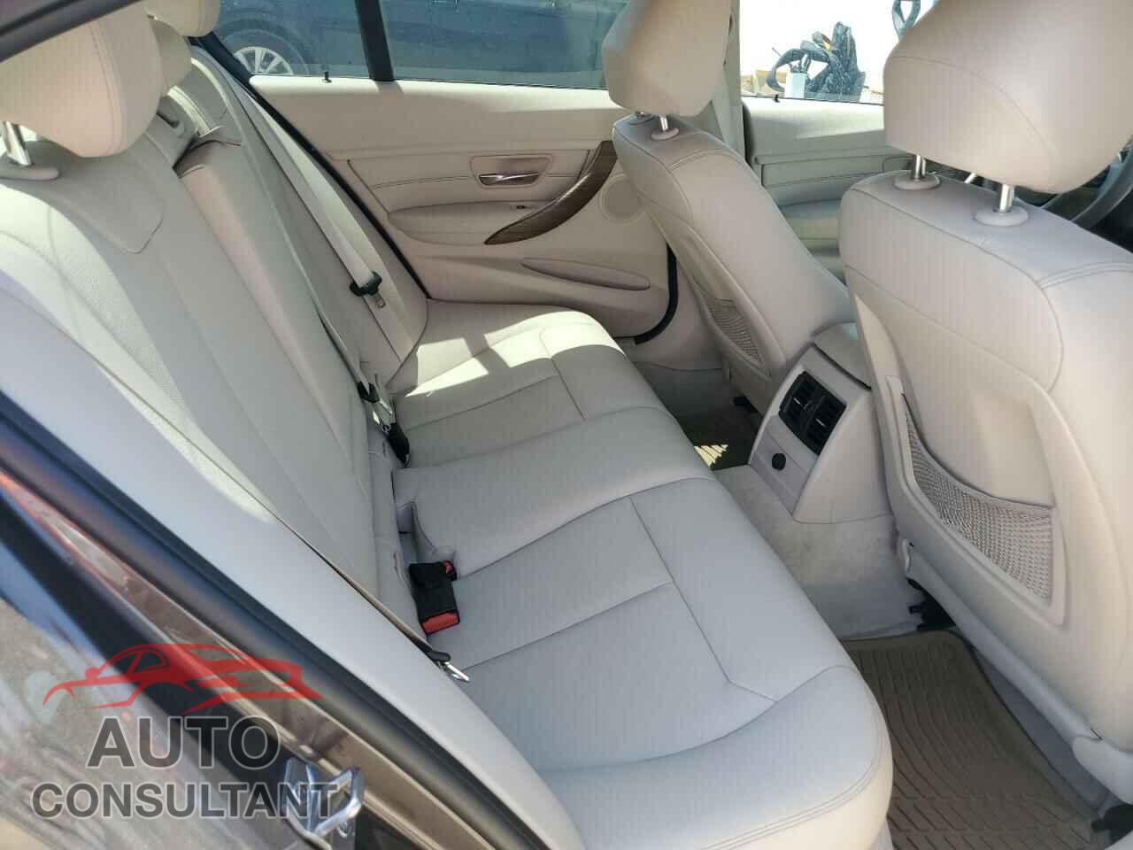 BMW 3 SERIES 2013 - WBA3A5C55DF353705
