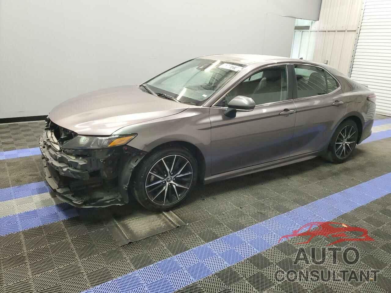 TOYOTA CAMRY 2022 - 4T1G11AK1NU664675