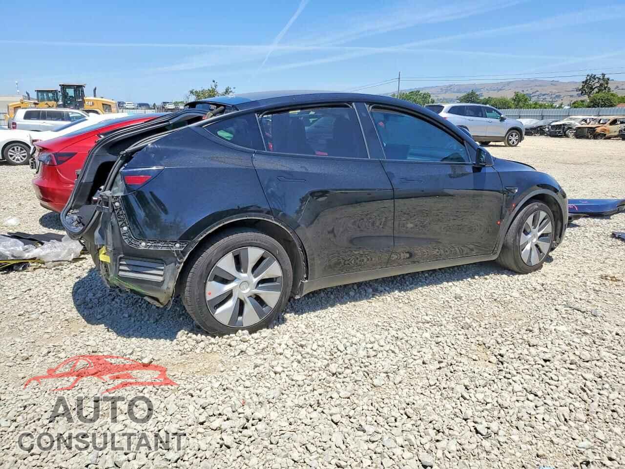 TESLA MODEL Y 2021 - 5YJYGDEEXMF105419