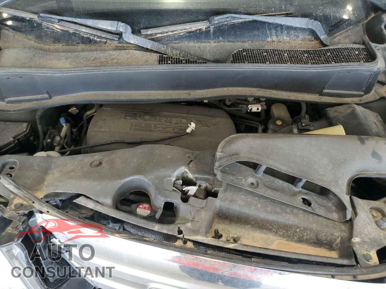 HONDA PILOT 2011 - 5FNYF4H65BB037776