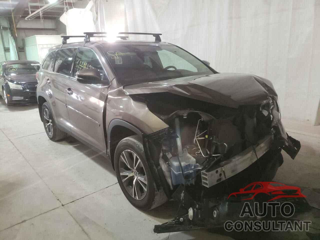 TOYOTA HIGHLANDER 2019 - 5TDBZRFH1KS705678