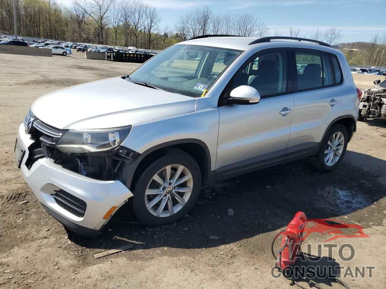 VOLKSWAGEN TIGUAN 2017 - WVGBV7AXXHK043304