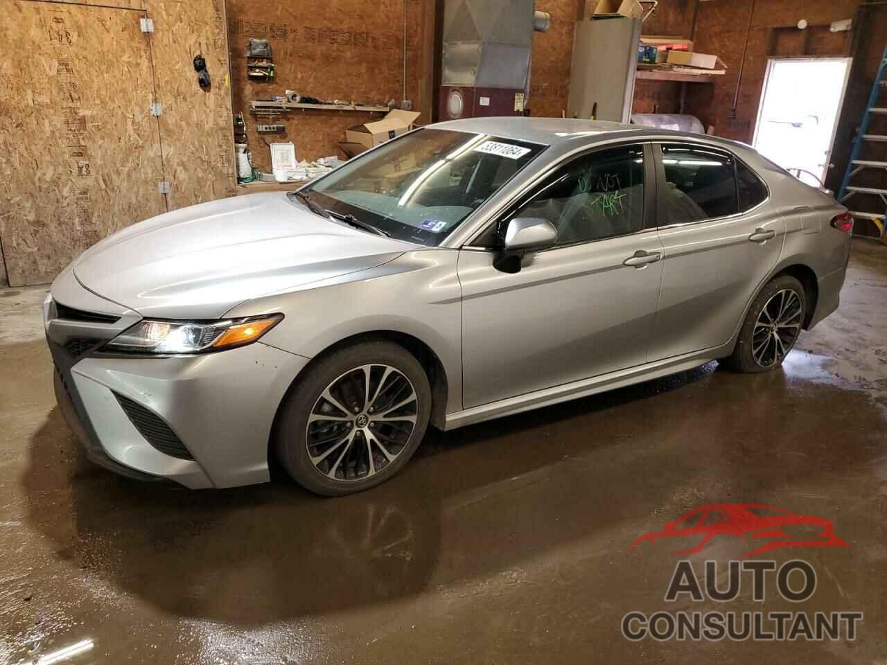 TOYOTA CAMRY 2018 - 4T1B11HKXJU031439