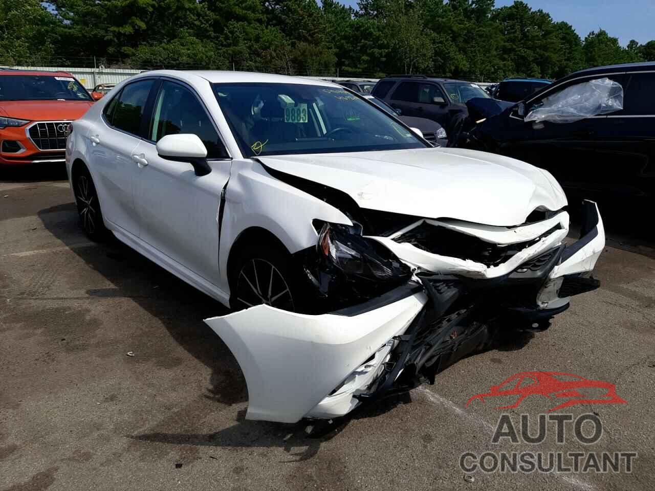 TOYOTA CAMRY 2021 - 4T1G11AK8MU467209