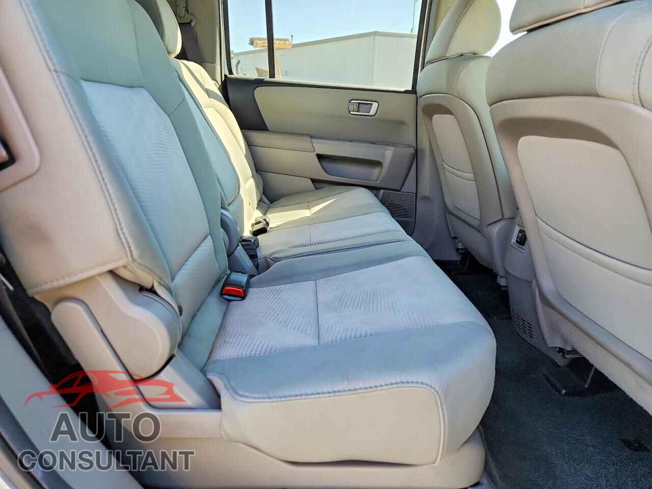 HONDA PILOT 2013 - 5FNYF3H25DB030174