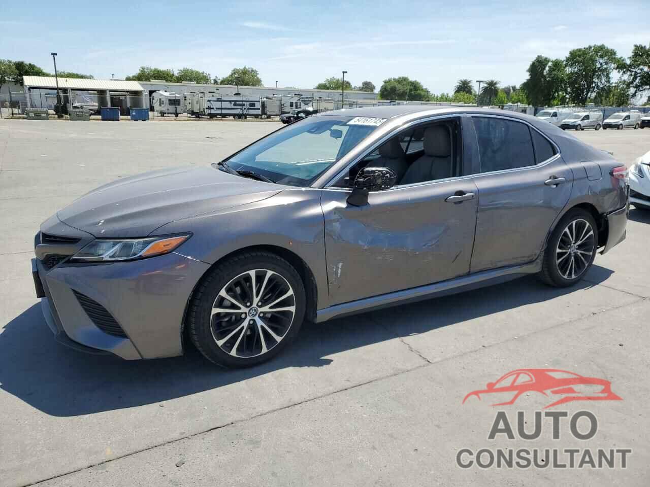 TOYOTA CAMRY 2018 - 4T1B11HK7JU076385