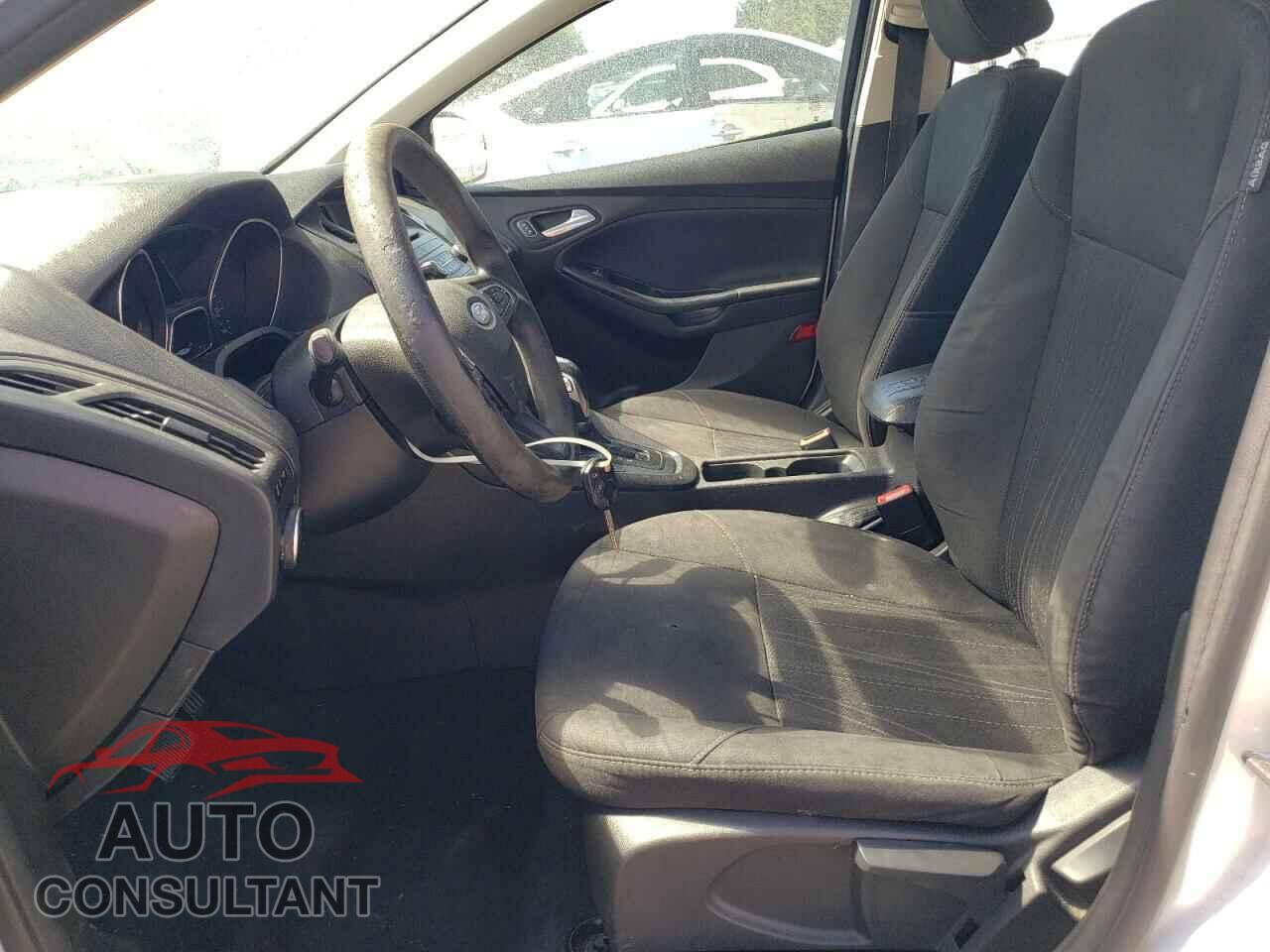 FORD FOCUS 2016 - 1FADP3F26GL268590