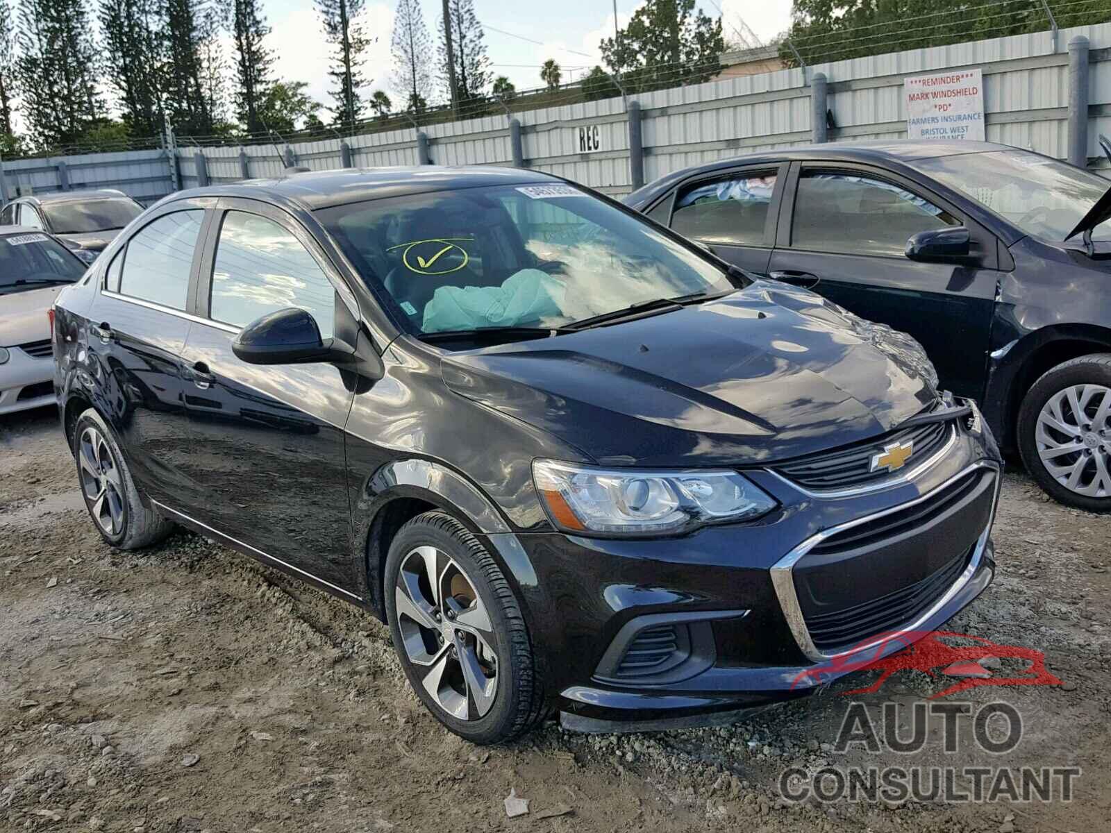 CHEVROLET SONIC 2017 - 1G1JF5SB9H4124084