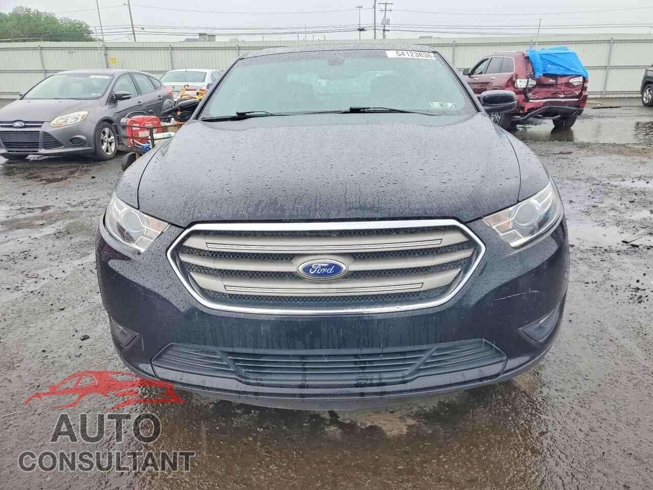 FORD TAURUS 2016 - 1FAHP2E82GG106790