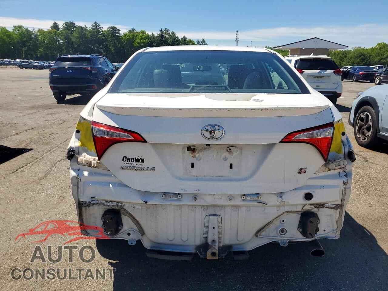 TOYOTA COROLLA 2015 - 5YFBURHE7FP346529