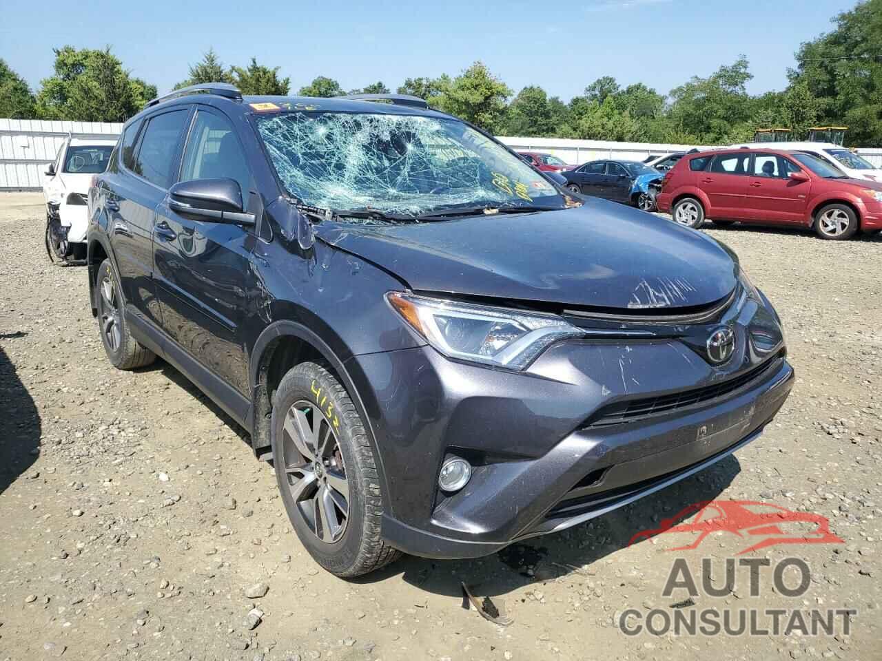 TOYOTA RAV4 2018 - JTMRFREV9JJ195218