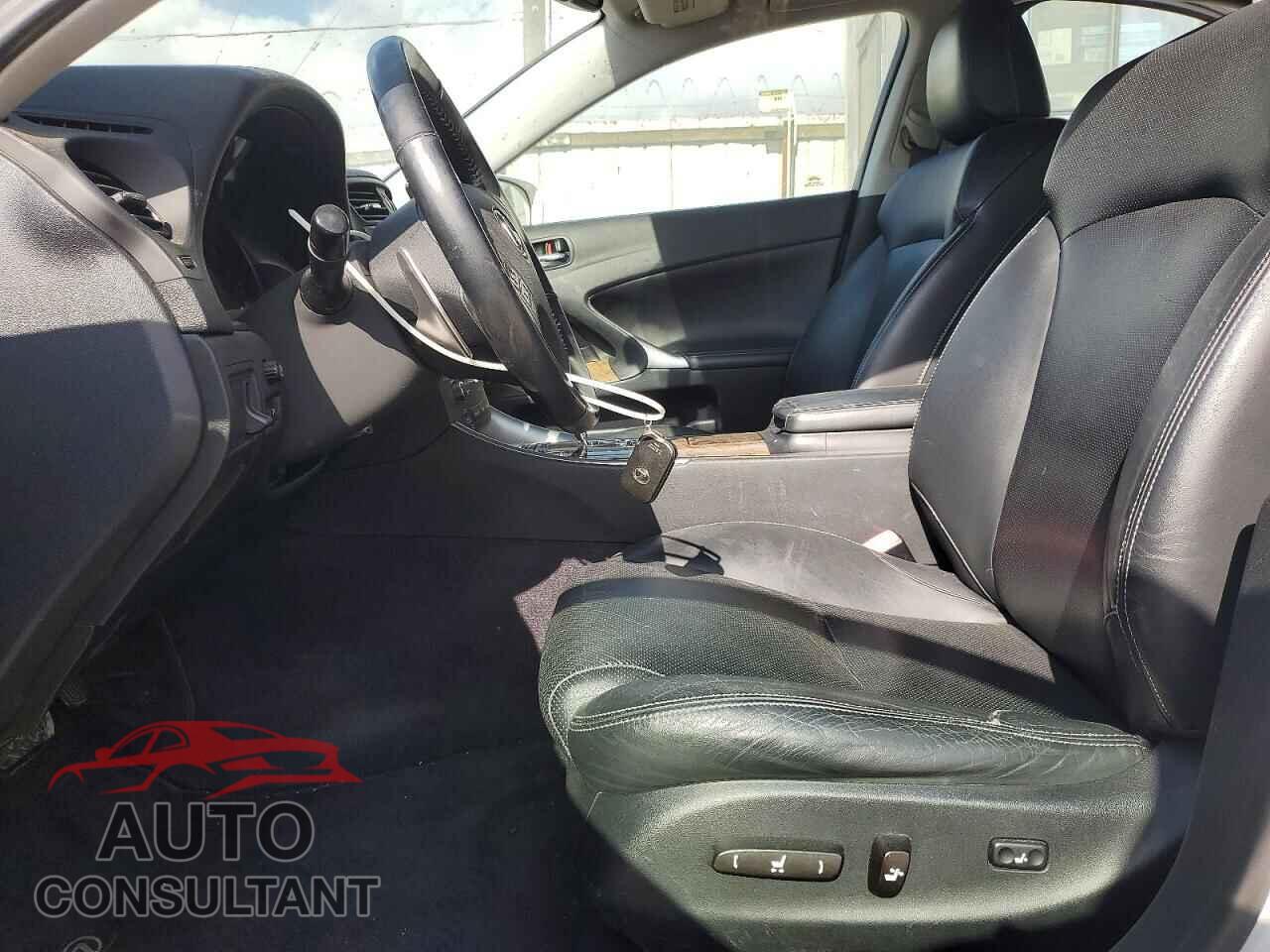 LEXUS IS 2009 - JTHBK262195092032