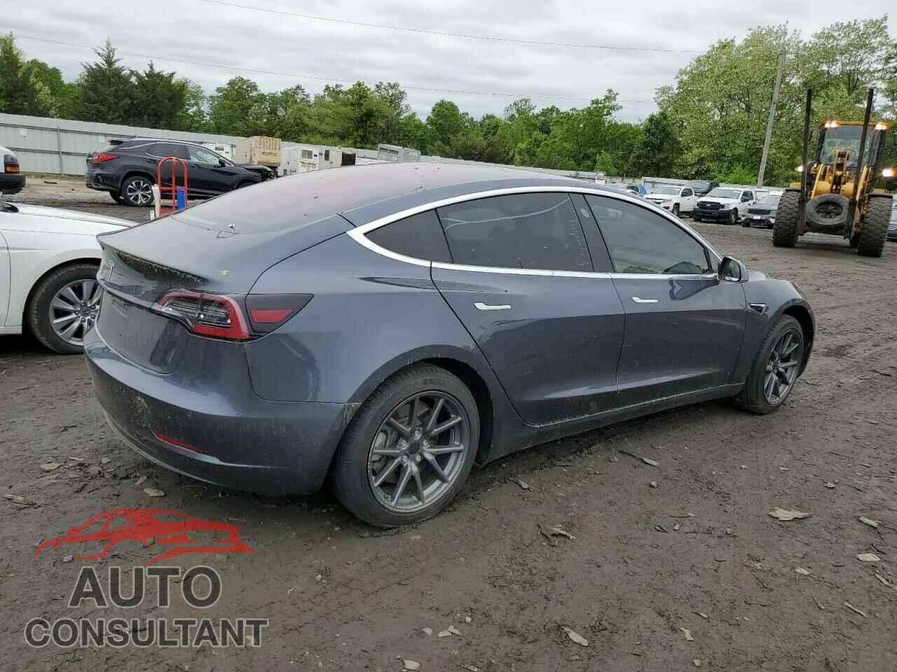 TESLA MODEL 3 2018 - 5YJ3E1EA2JF031517